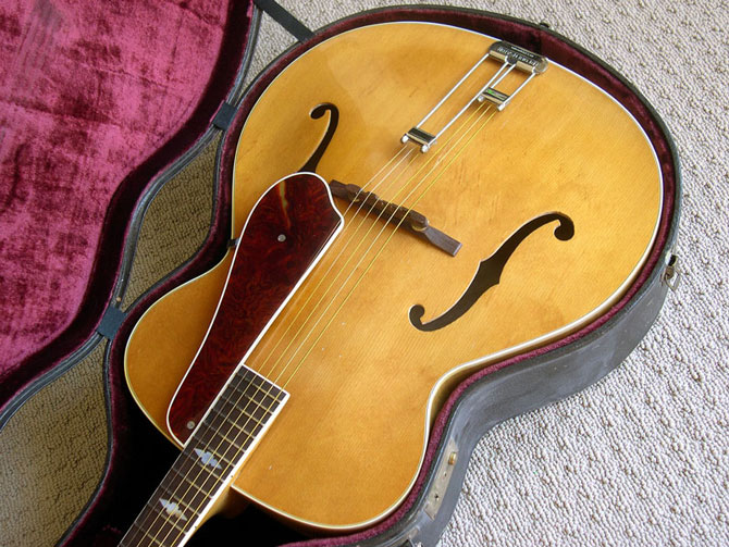 1947 Epiphone Triumph